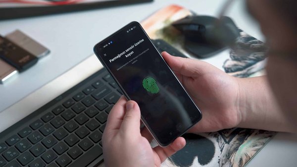 Comment réparer un scanner d'empreinte digitale lent ?